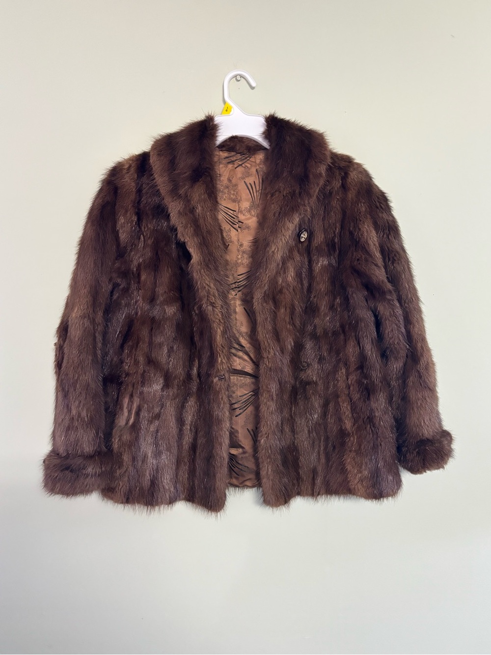 Vintage Genuine Fur Coat – Rich Chocolate Brown – Statement Collar & Cuffs